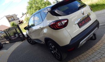 Auta miejskie RENAULT Captur  2018 Benzyna Manualna FWD (przód) Beżowy 5 5 Niemcy Metalik full