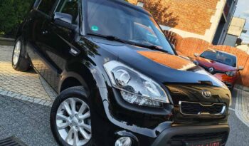 Auta miejskie KIA Soul  2013 Benzyna Manualna FWD (przód) Czarny 5 5 Niemcy Metalik full