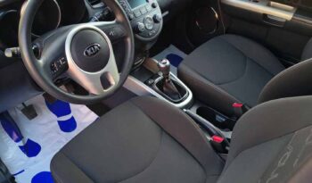 Auta miejskie KIA Soul  2013 Benzyna Manualna FWD (przód) Czarny 5 5 Niemcy Metalik full