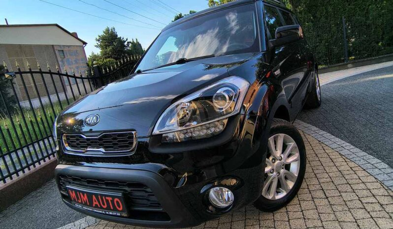 Auta miejskie KIA Soul  2013 Benzyna Manualna FWD (przód) Czarny 5 5 Niemcy Metalik full