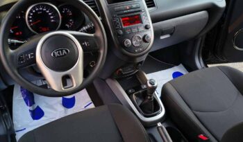 Auta miejskie KIA Soul  2013 Benzyna Manualna FWD (przód) Czarny 5 5 Niemcy Metalik full