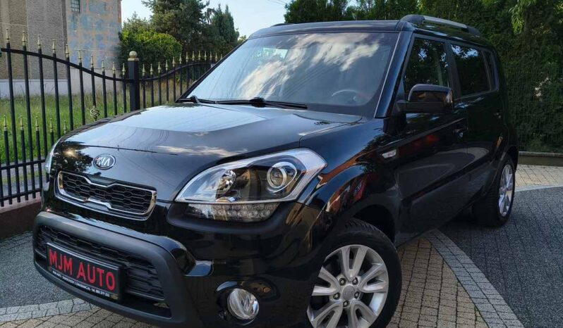Auta miejskie KIA Soul  2013 Benzyna Manualna FWD (przód) Czarny 5 5 Niemcy Metalik full
