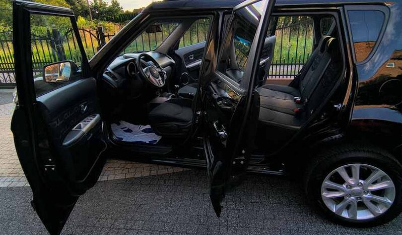 Auta miejskie KIA Soul  2013 Benzyna Manualna FWD (przód) Czarny 5 5 Niemcy Metalik full