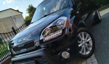 Auta miejskie KIA Soul  2013 Benzyna Manualna FWD (przód) Czarny 5 5 Niemcy Metalik full