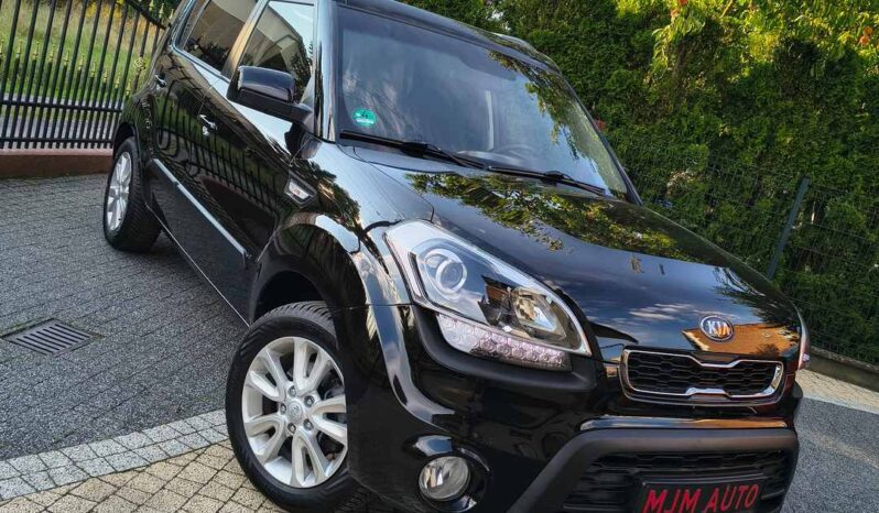 Auta miejskie KIA Soul  2013 Benzyna Manualna FWD (przód) Czarny 5 5 Niemcy Metalik full