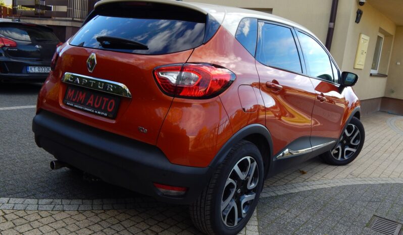 Auta miejskie RENAULT Captur  2013 Benzyna Automatyczna FWD (przód) Inny kolor 5 5 Niemcy Metalik full