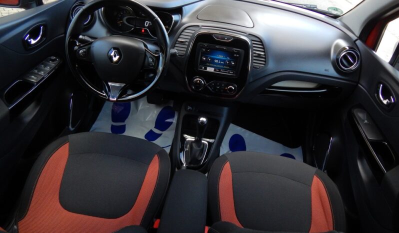 Auta miejskie RENAULT Captur  2013 Benzyna Automatyczna FWD (przód) Inny kolor 5 5 Niemcy Metalik full