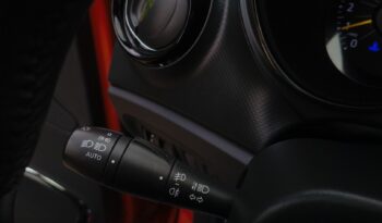 Auta miejskie RENAULT Captur  2013 Benzyna Automatyczna FWD (przód) Inny kolor 5 5 Niemcy Metalik full