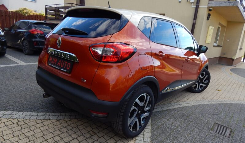 Auta miejskie RENAULT Captur  2013 Benzyna Automatyczna FWD (przód) Inny kolor 5 5 Niemcy Metalik full