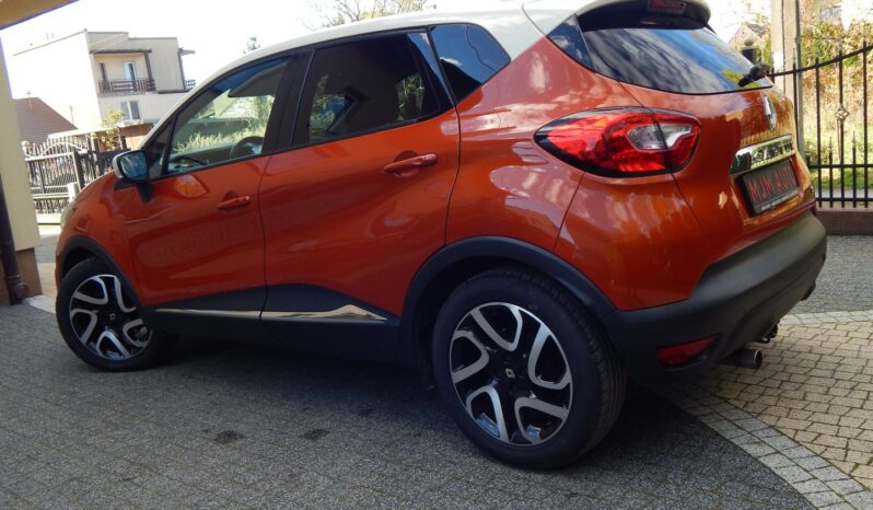 Auta miejskie RENAULT Captur  2013 Benzyna Automatyczna FWD (przód) Inny kolor 5 5 Niemcy Metalik full