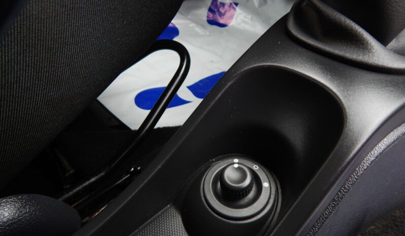 12 miesięcy pisemej Gwarancji. Bezwypadkowa. Zadbana full