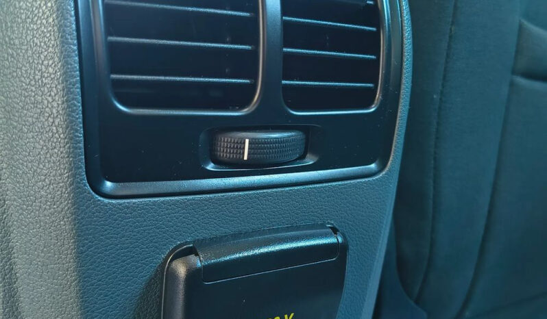 12 miesięcy pisemnej Gwarancji. Bardzo Zadbany.Bogate wyposażenie.Koła Lato-Zima full