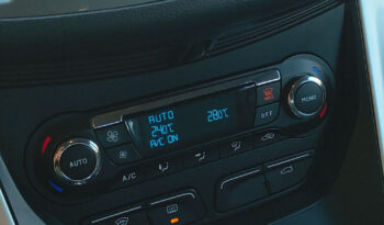 12 miesięcy pisemnej Gwarancji. Bardzo Zadbany.Bogate wyposażenie.Koła Lato-Zima full